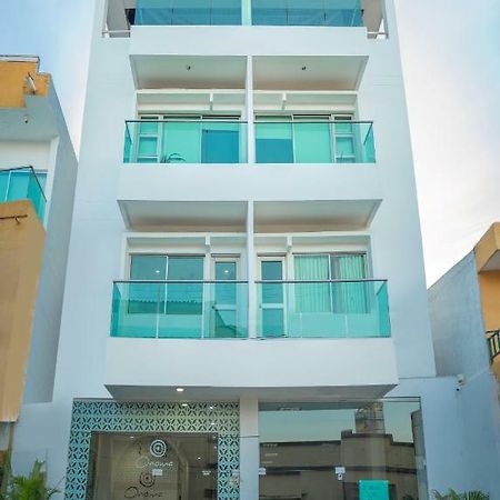 Onoma Hotel Lorica Bagian luar foto