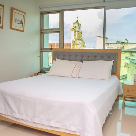 Onoma Hotel Lorica Bagian luar foto