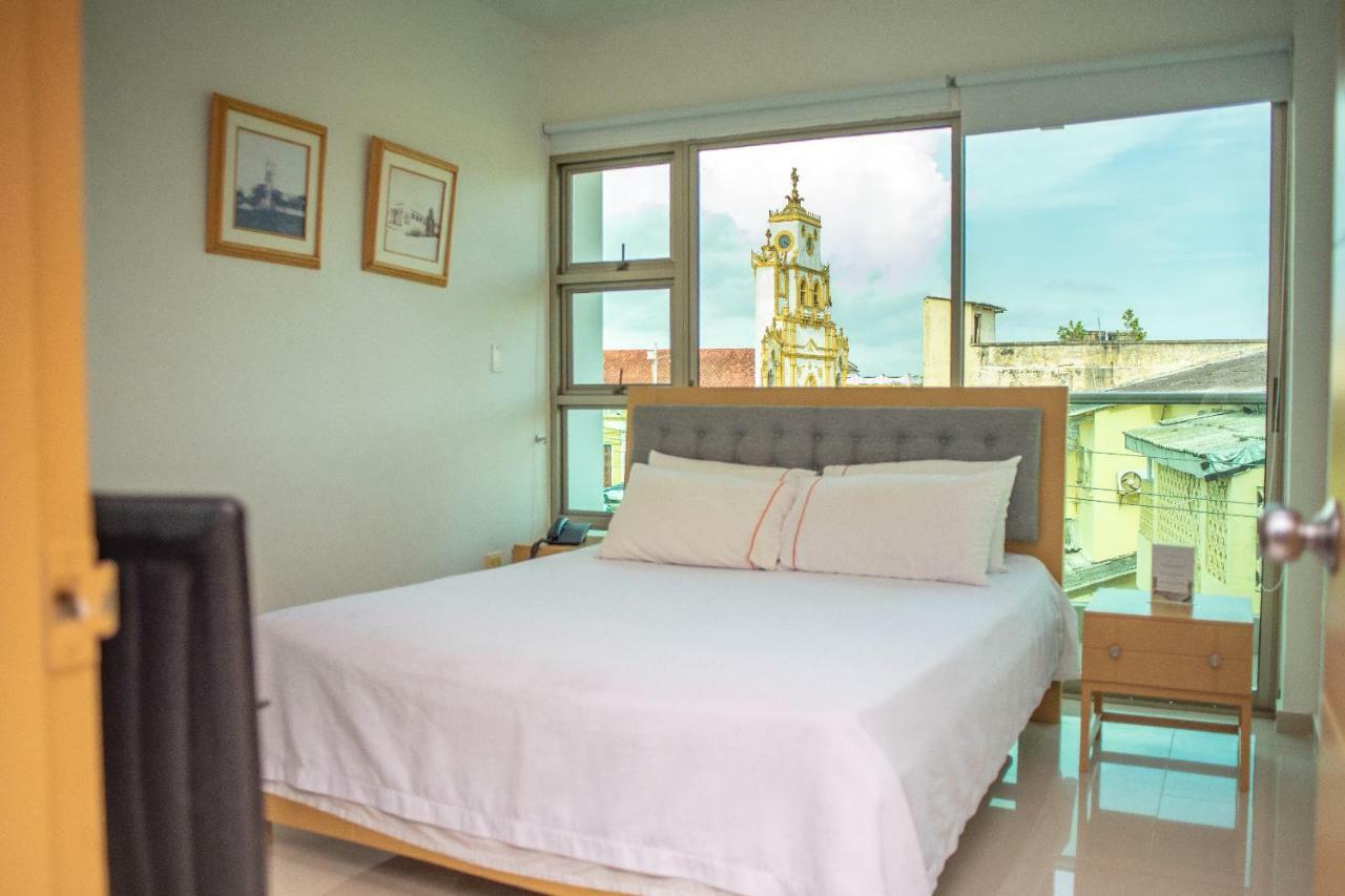 Onoma Hotel Lorica Bagian luar foto